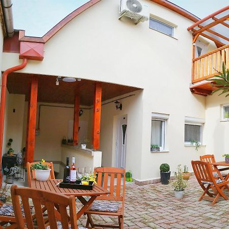 Varfal Apartman Erlau Exterior foto