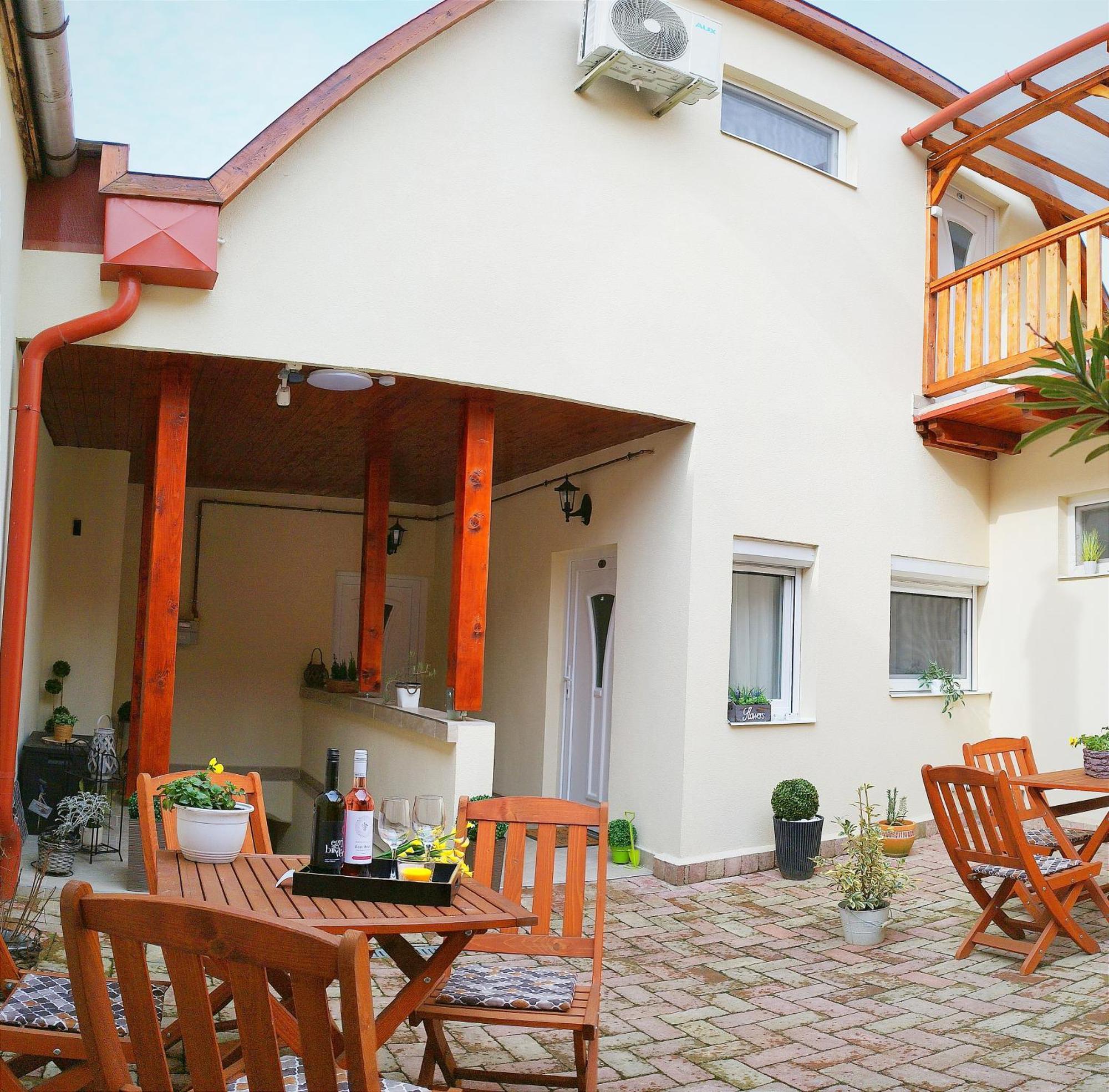 Varfal Apartman Erlau Exterior foto